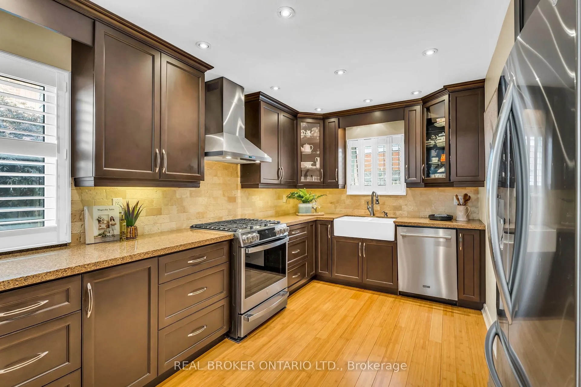Photo 10 of 18 Mansfield Street, Brampton, Central Park — HOMEH