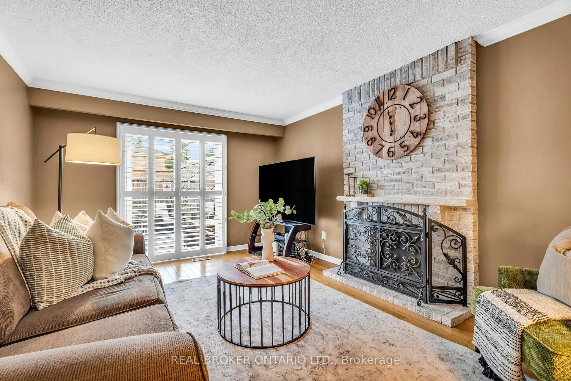 Photo 15 of 18 Mansfield Street, Brampton, Central Park — HOMEH