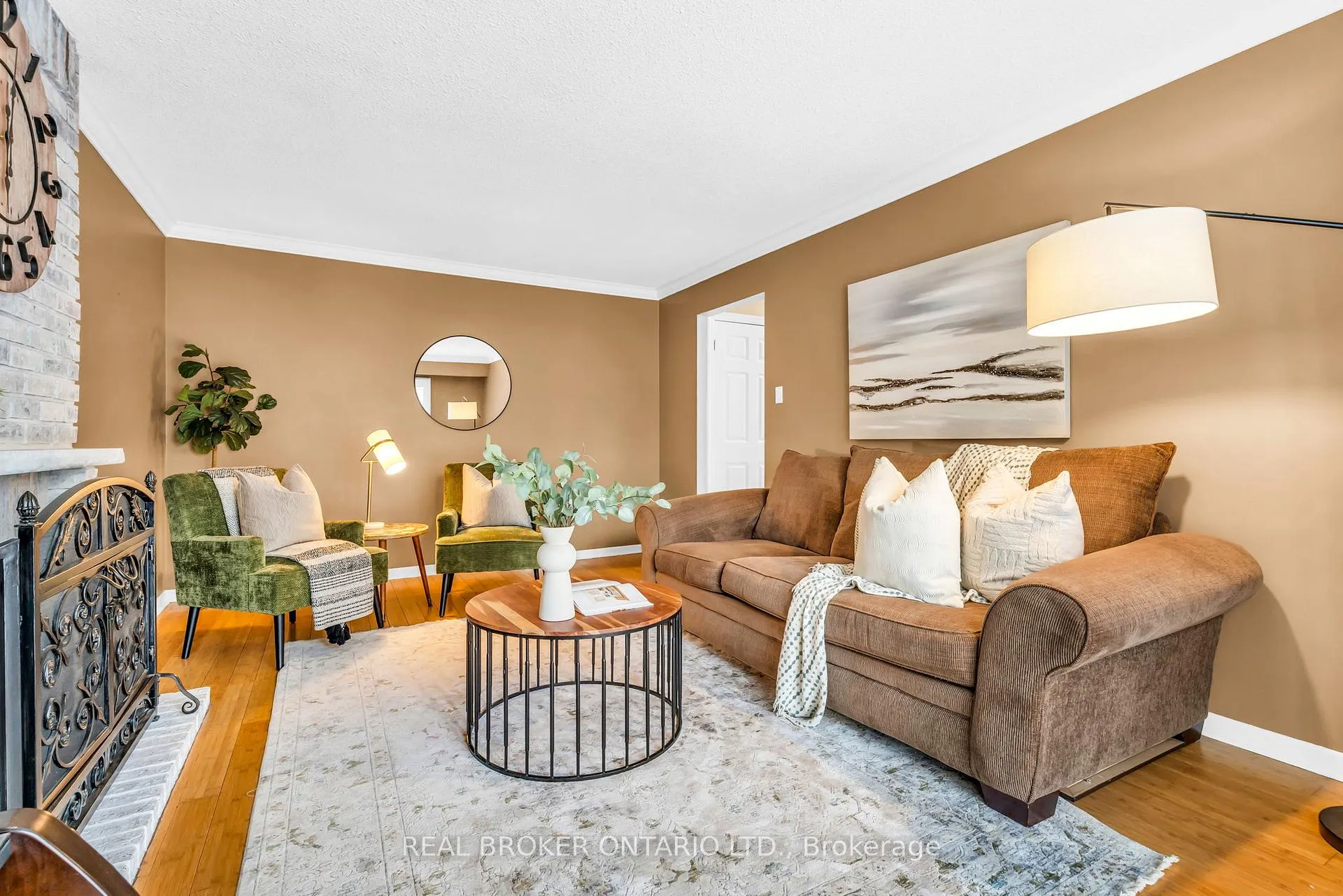 Photo 17 of 18 Mansfield Street, Brampton, Central Park — HOMEH