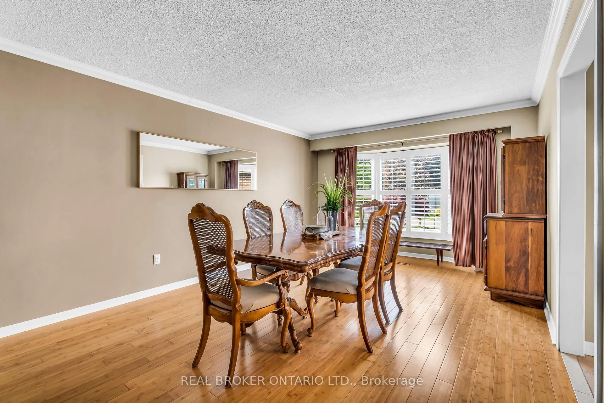 Photo 19 of 18 Mansfield Street, Brampton, Central Park — HOMEH