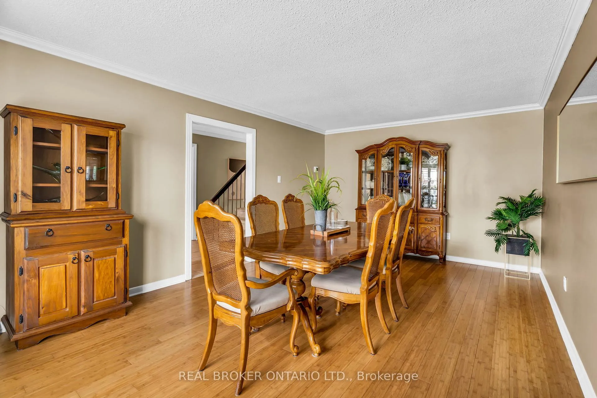 Photo 20 of 18 Mansfield Street, Brampton, Central Park — HOMEH