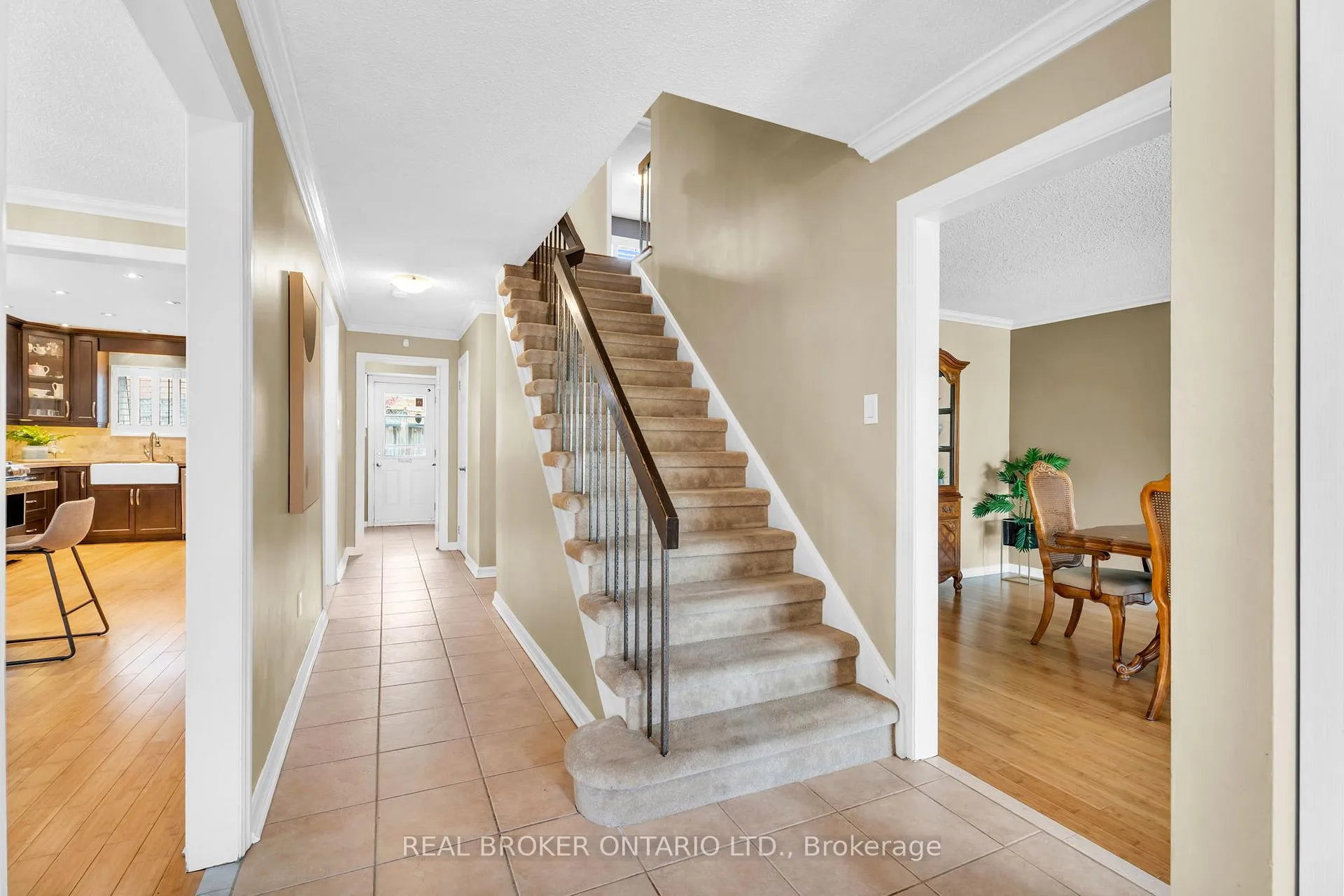 Photo 23 of 18 Mansfield Street, Brampton, Central Park — HOMEH