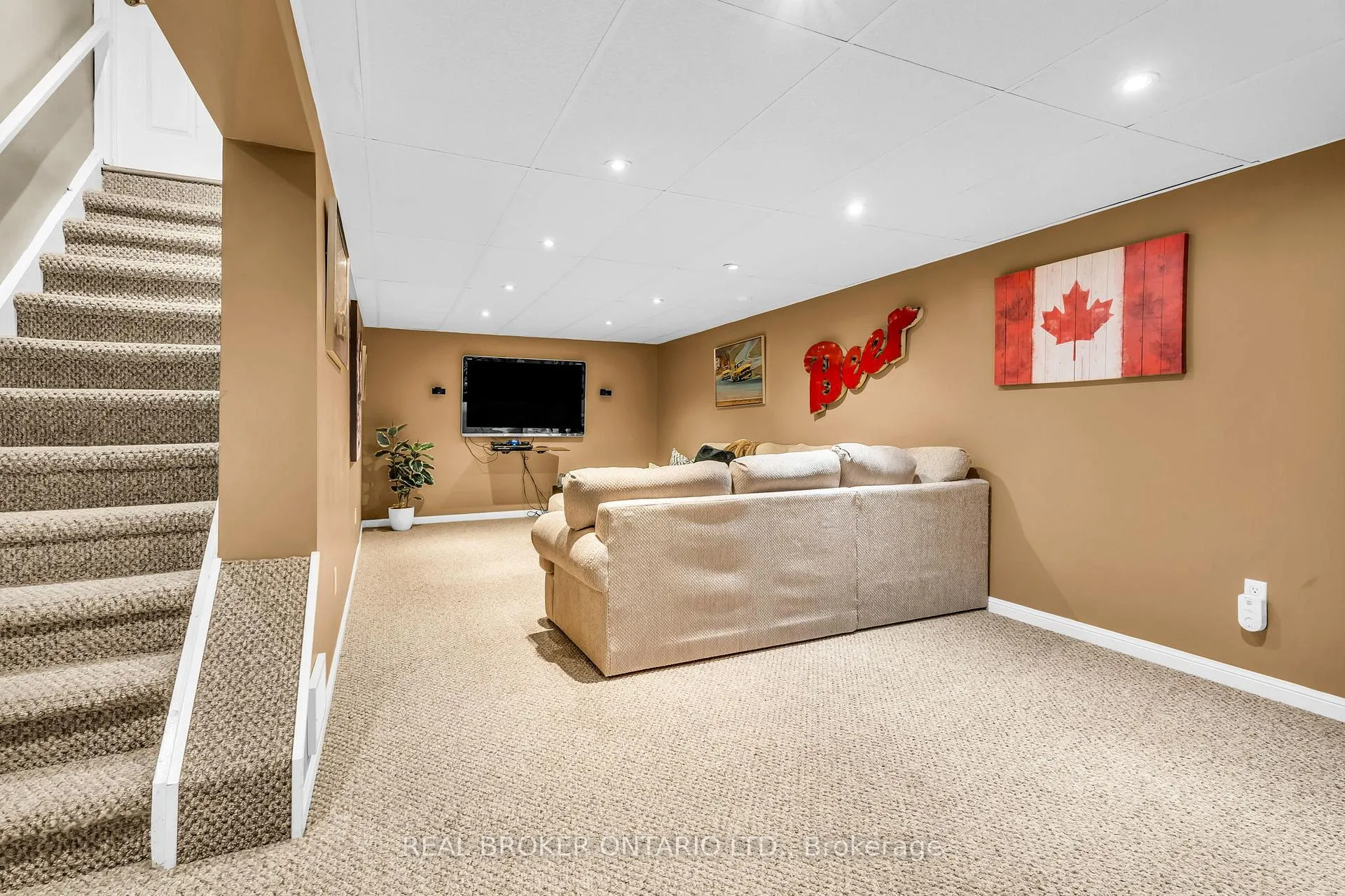 Photo 35 of 18 Mansfield Street, Brampton, Central Park — HOMEH