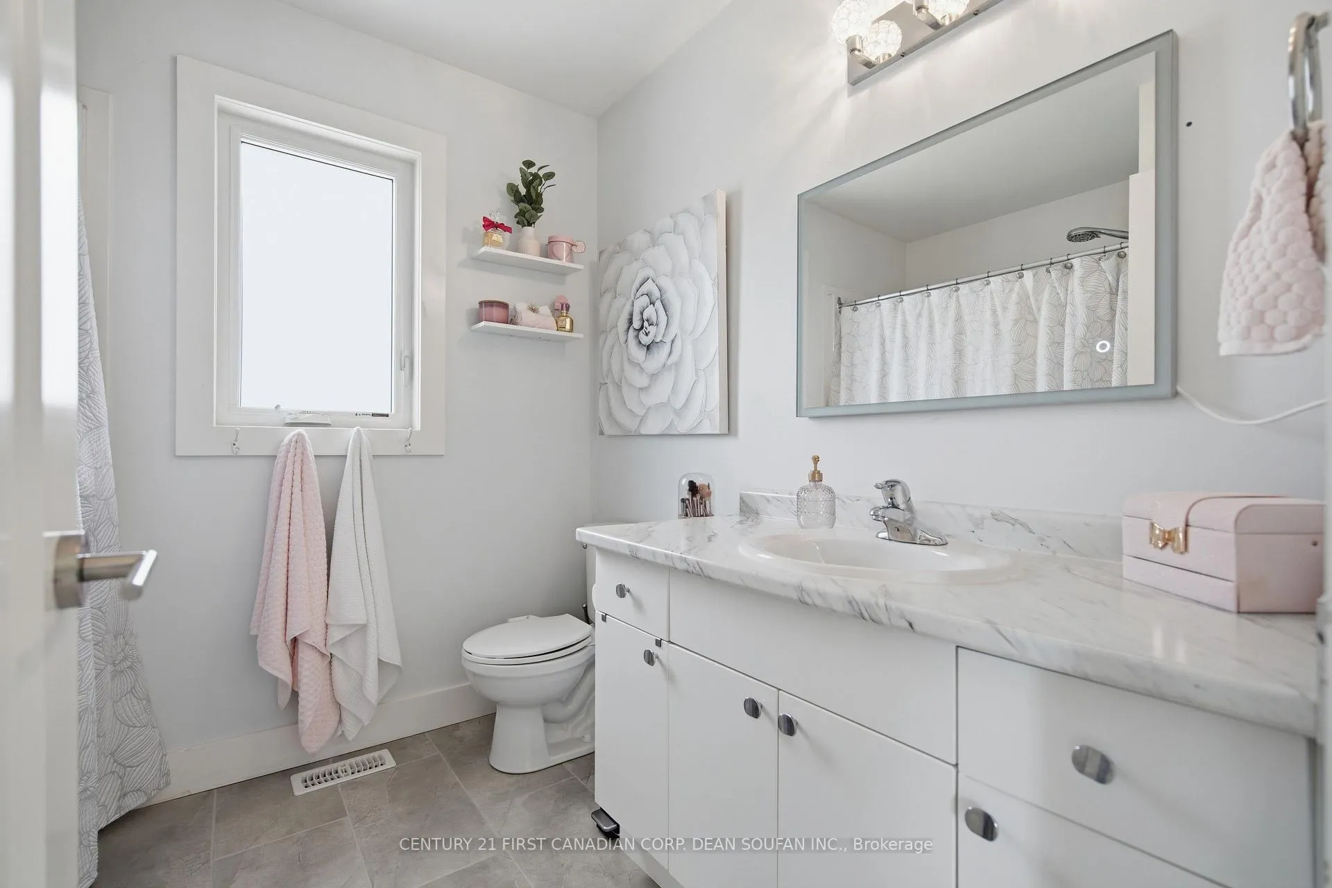 Photo 36 of 739 Springwood Crescent, London, North E — HOMEH
