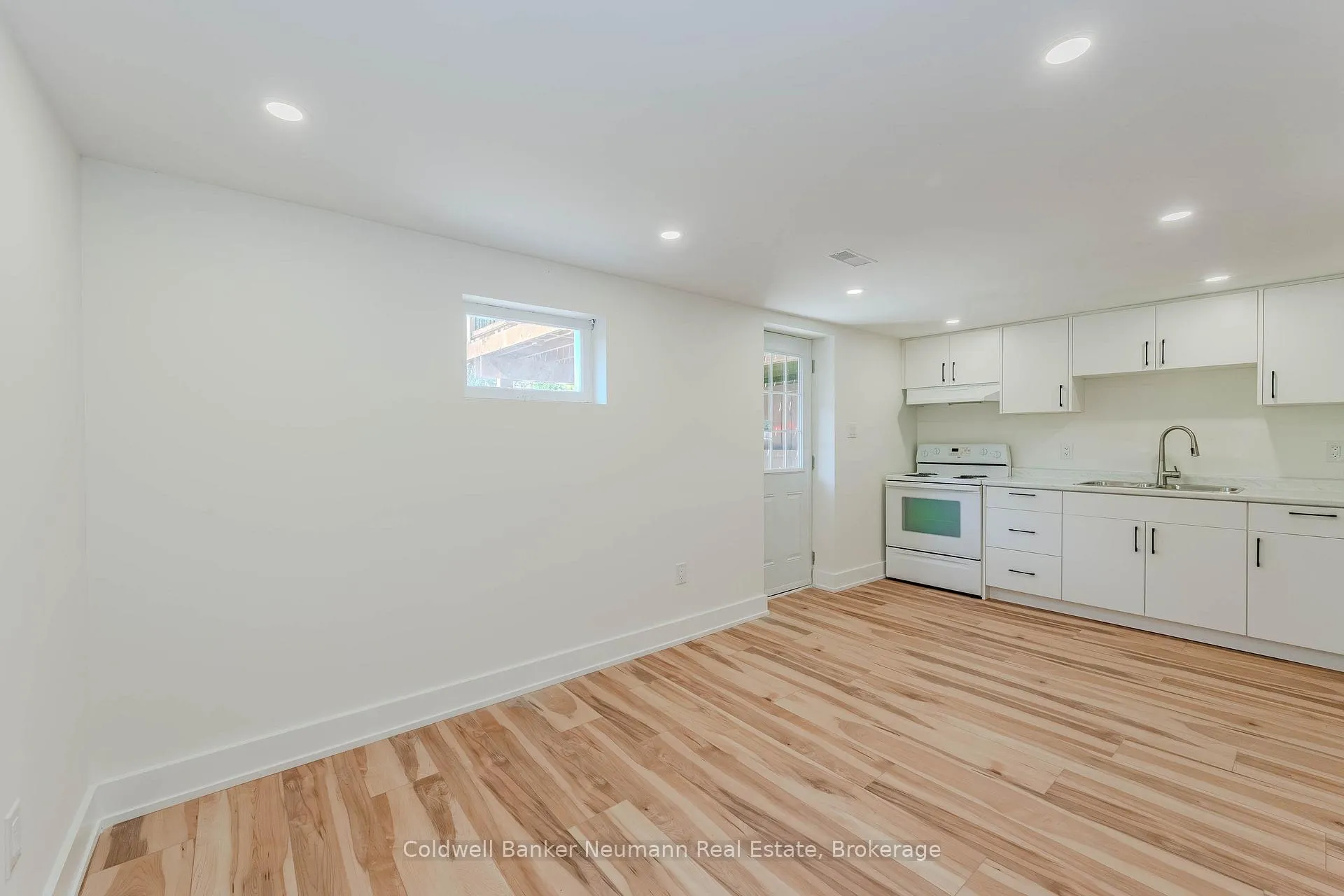 Photo 2 of Unit B, 69 Hadati Road, Guelph, Grange Road — HOMEH