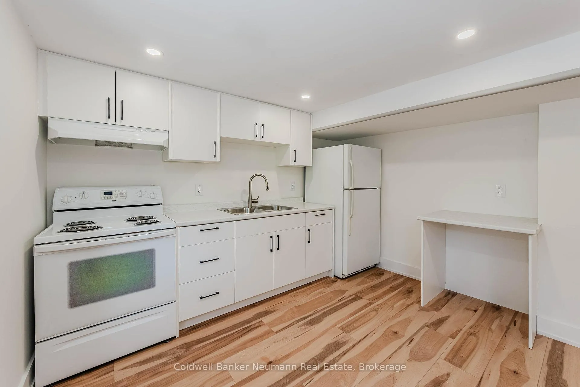 Photo 4 of Unit B, 69 Hadati Road, Guelph, Grange Road — HOMEH