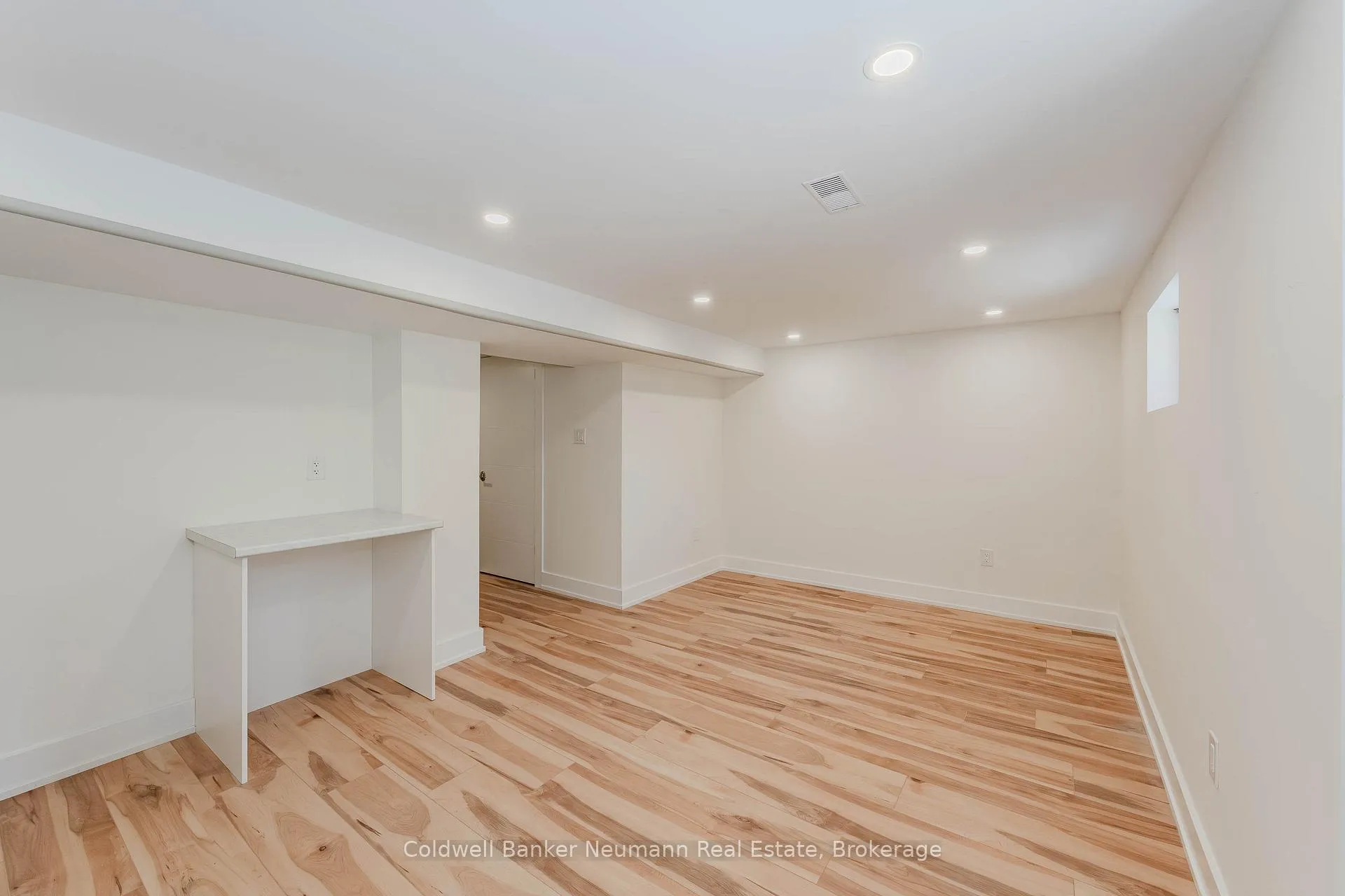 Photo 7 of Unit B, 69 Hadati Road, Guelph, Grange Road — HOMEH