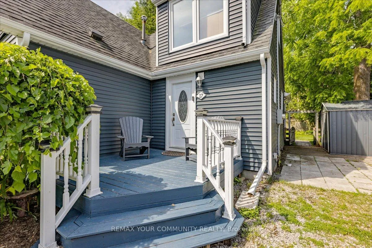 Photo 5 of 17 Farley Circle, Georgina, Historic Lakeshore Communities — HOMEH