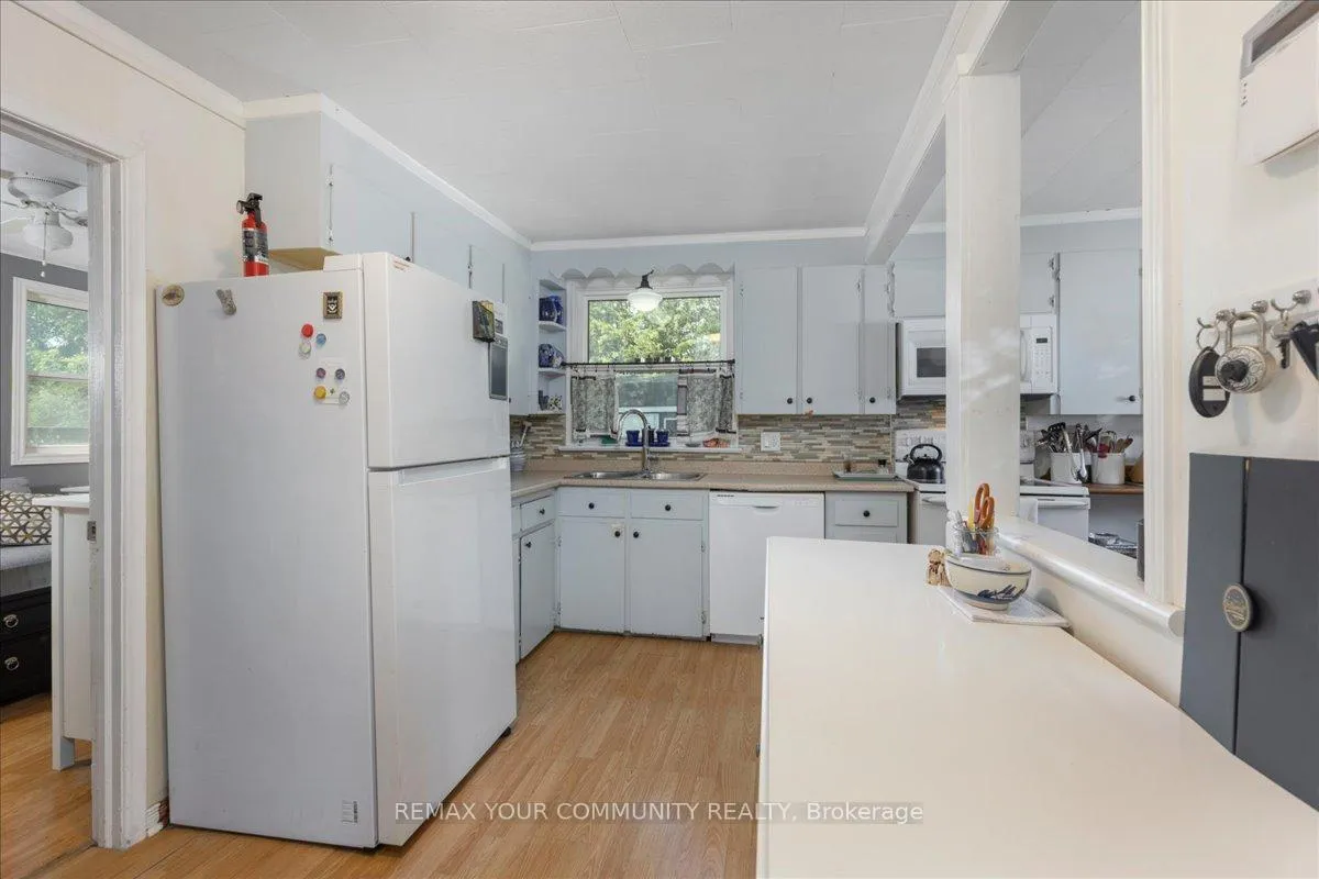 Photo 21 of 17 Farley Circle, Georgina, Historic Lakeshore Communities — HOMEH