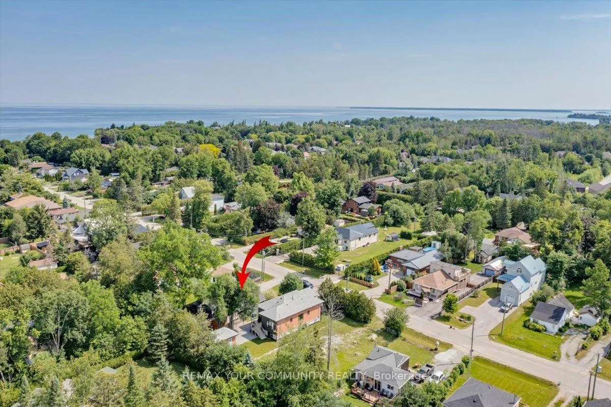 Photo 36 of 17 Farley Circle, Georgina, Historic Lakeshore Communities — HOMEH