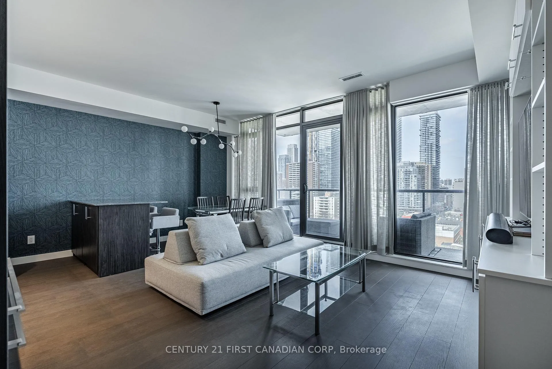 Photo 2 of Unit 1405, 81 Wellesley Street E, Toronto, Church-Yonge Corridor — HOMEH