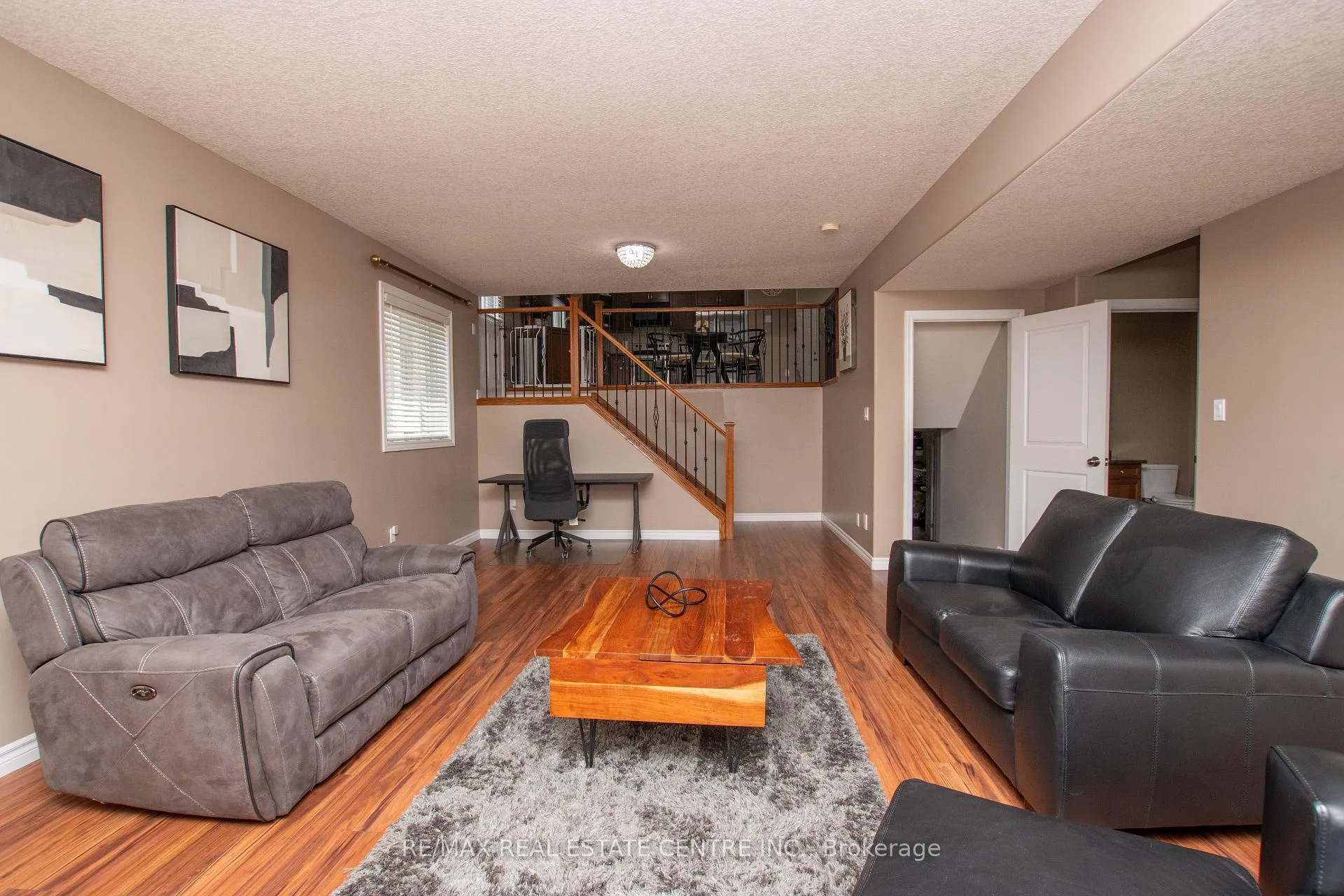 Photo 22 of 2878 Devon Road, London, South W — HOMEH