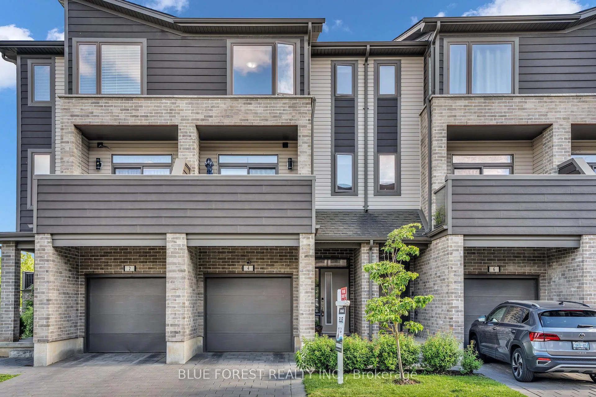 Photo 1 of Unit 4, 2070 Meadowgate Boulevard, London, South U — HOMEH