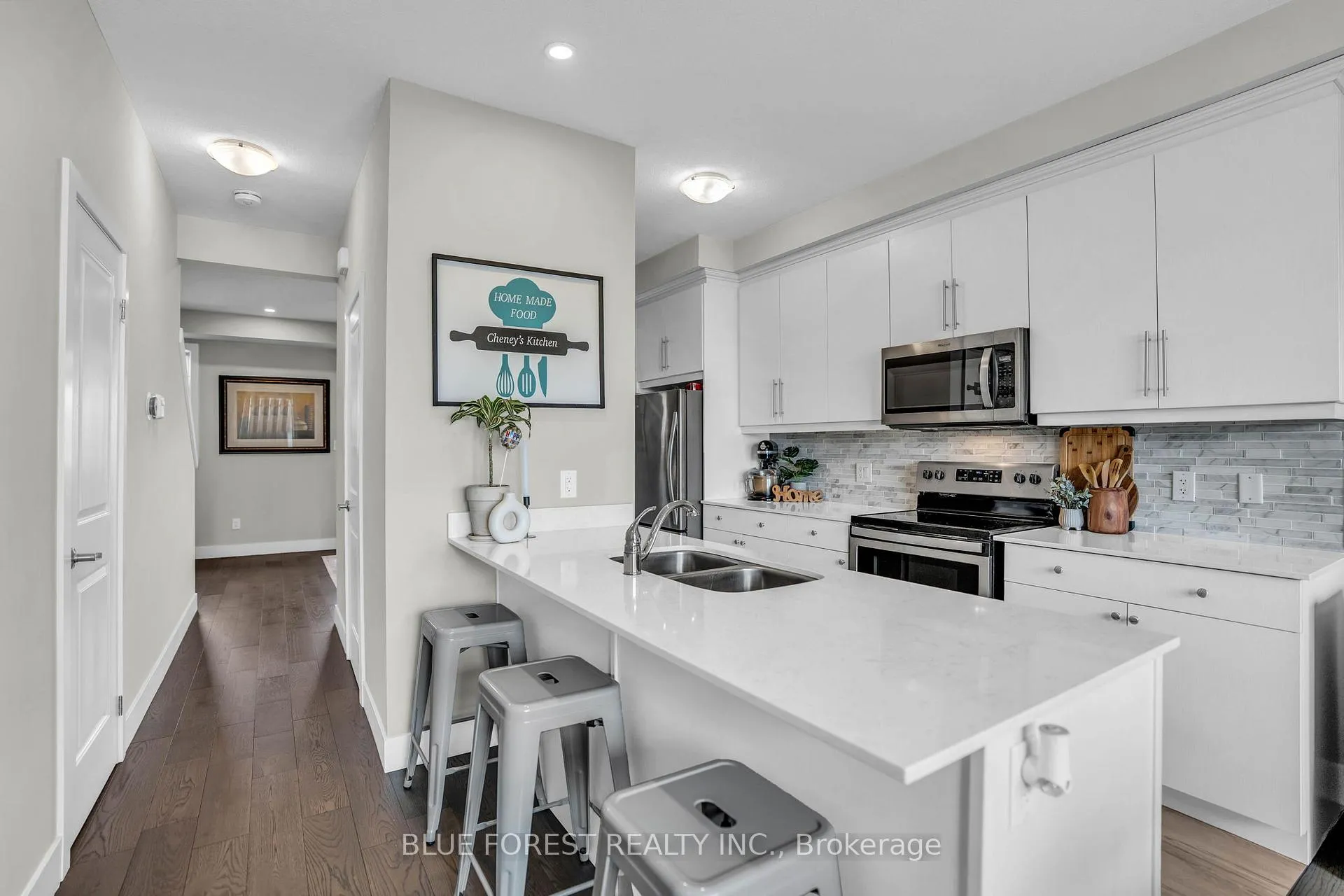 Photo 8 of Unit 4, 2070 Meadowgate Boulevard, London, South U — HOMEH
