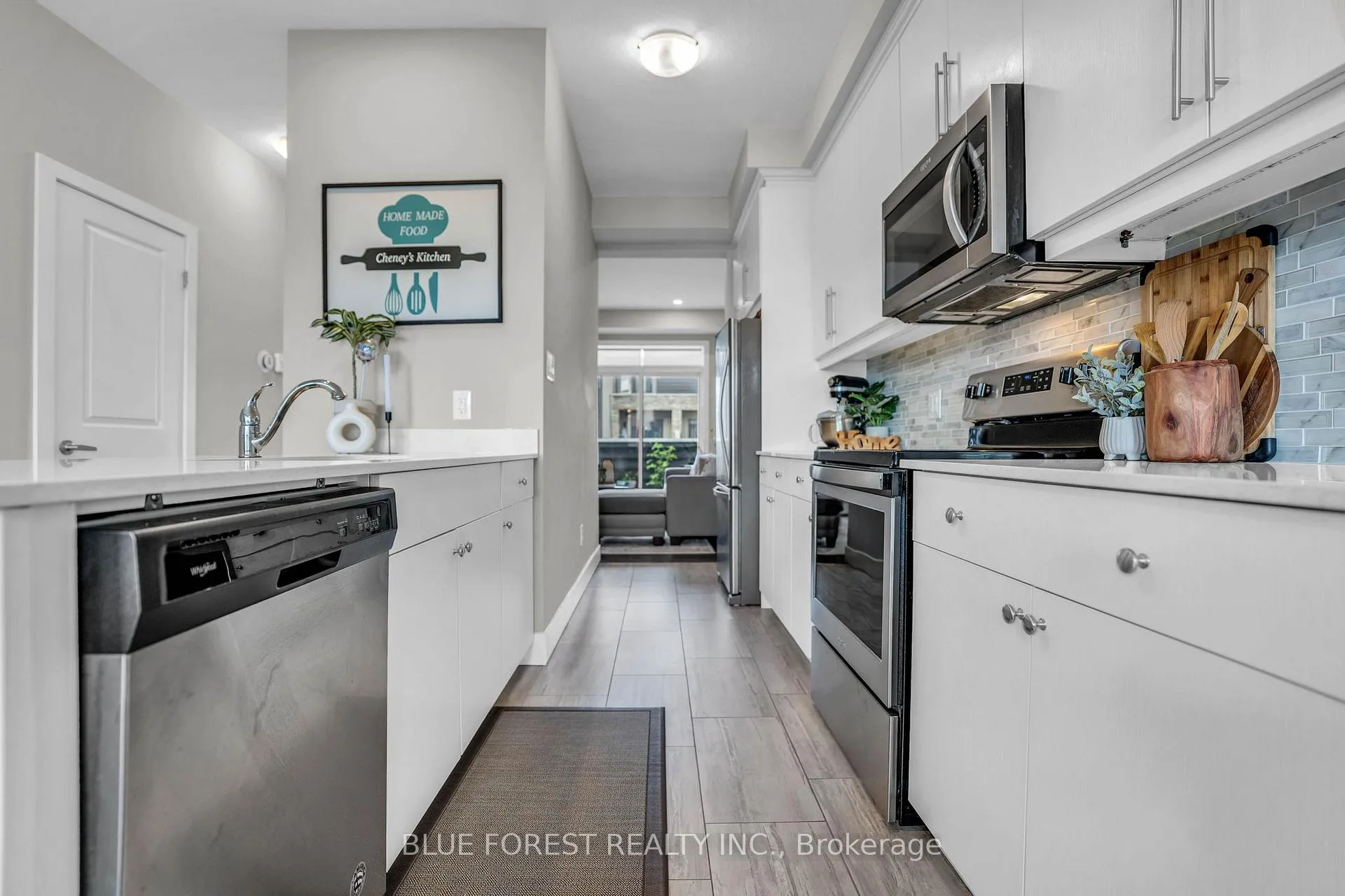 Photo 10 of Unit 4, 2070 Meadowgate Boulevard, London, South U — HOMEH