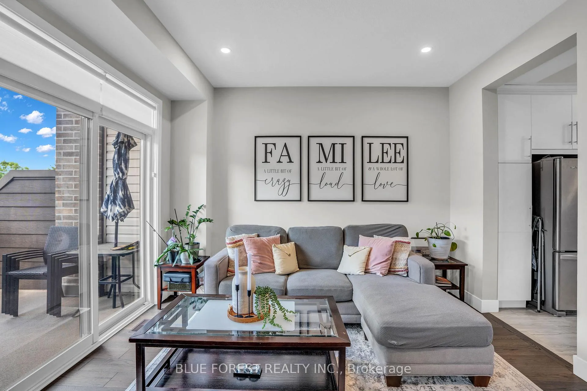 Photo 12 of Unit 4, 2070 Meadowgate Boulevard, London, South U — HOMEH