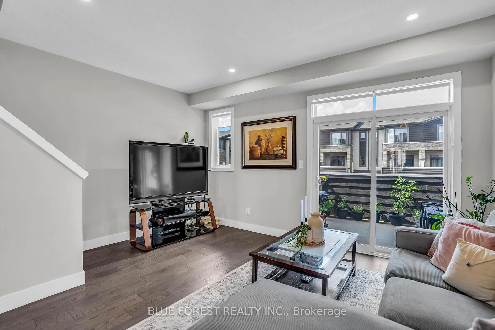 Photo 14 of Unit 4, 2070 Meadowgate Boulevard, London, South U — HOMEH