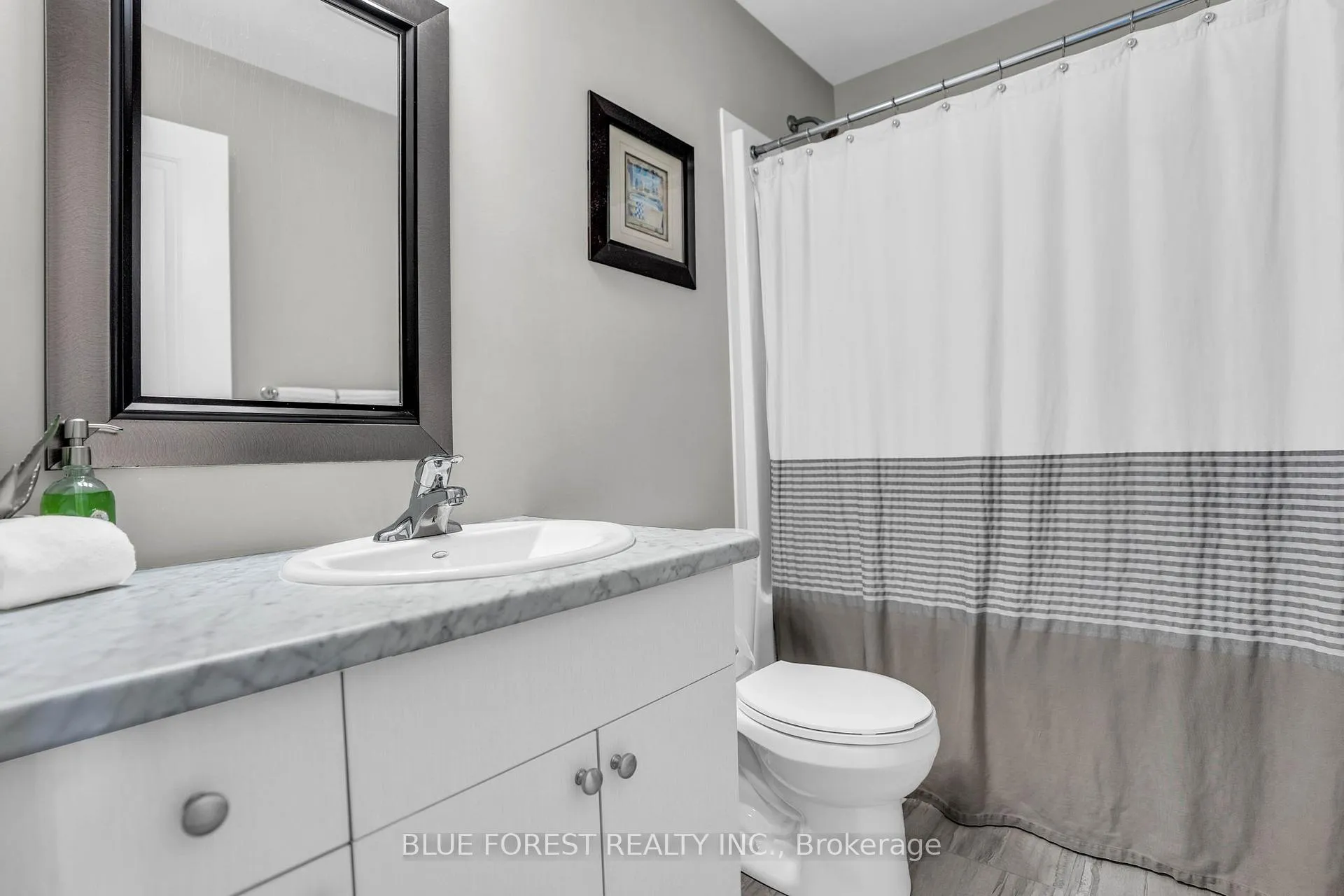 Photo 18 of Unit 4, 2070 Meadowgate Boulevard, London, South U — HOMEH