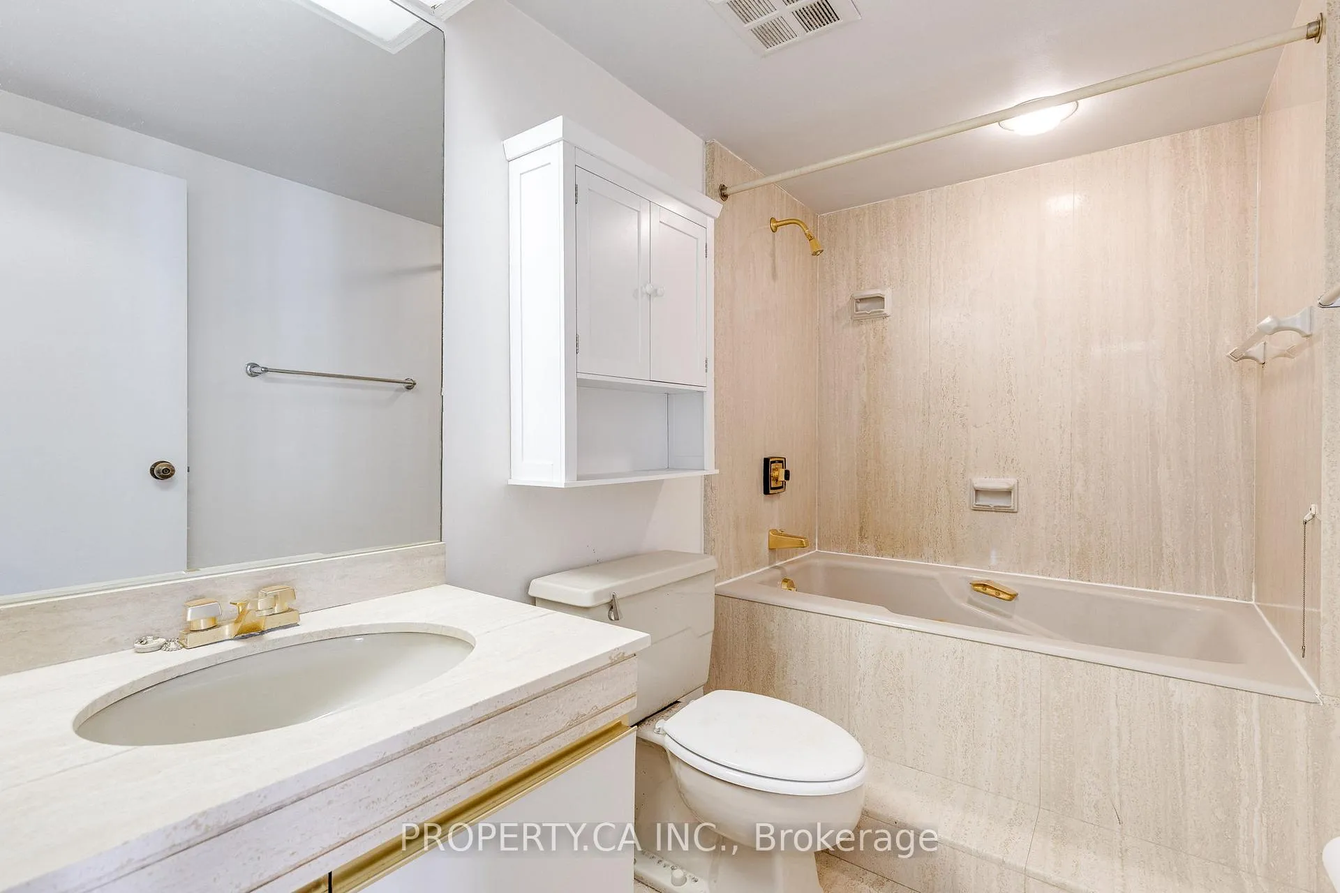 Photo 11 of Unit 3209, 65 Harbour Square, Toronto, Waterfront Communities — HOMEH