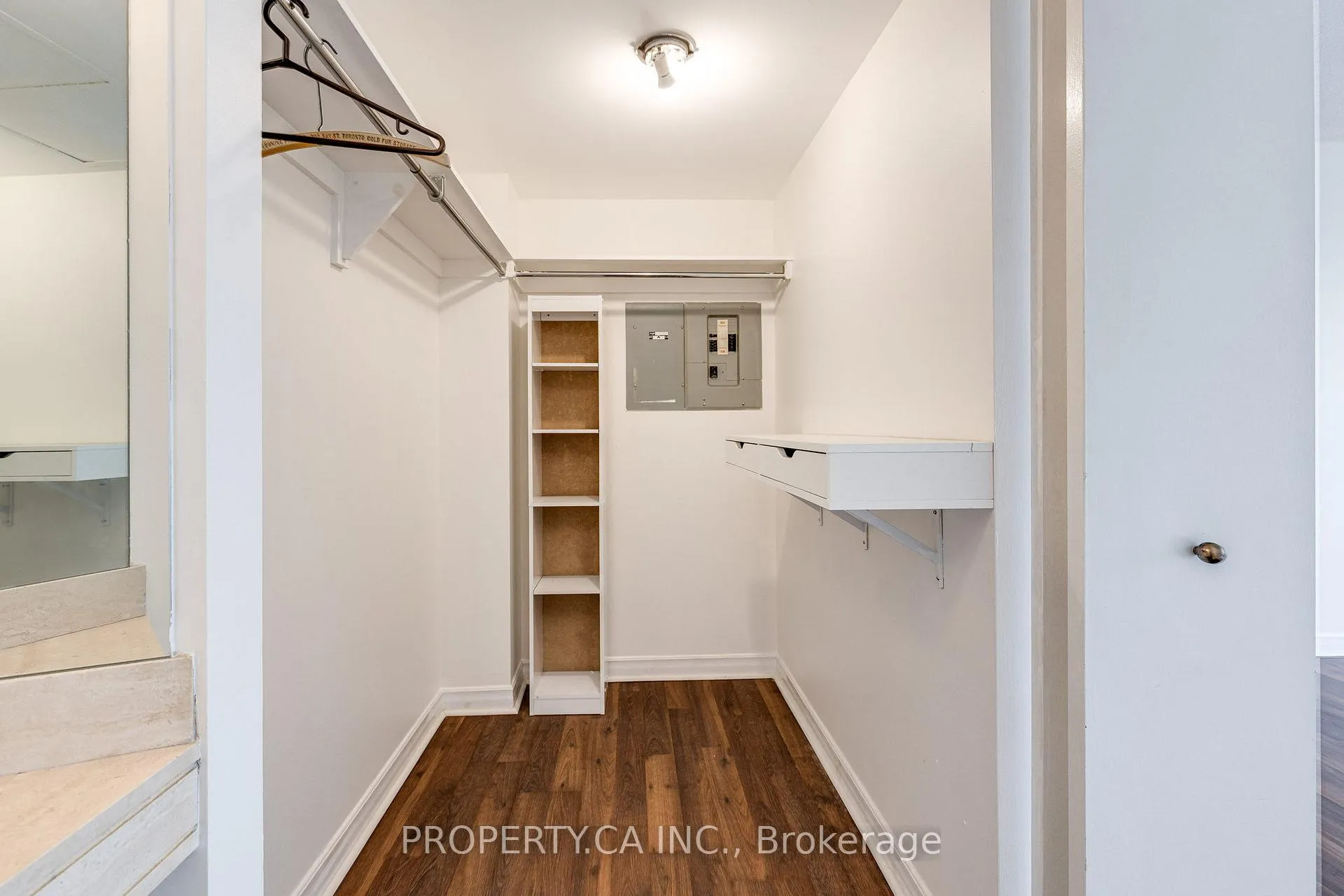 Photo 12 of Unit 3209, 65 Harbour Square, Toronto, Waterfront Communities — HOMEH