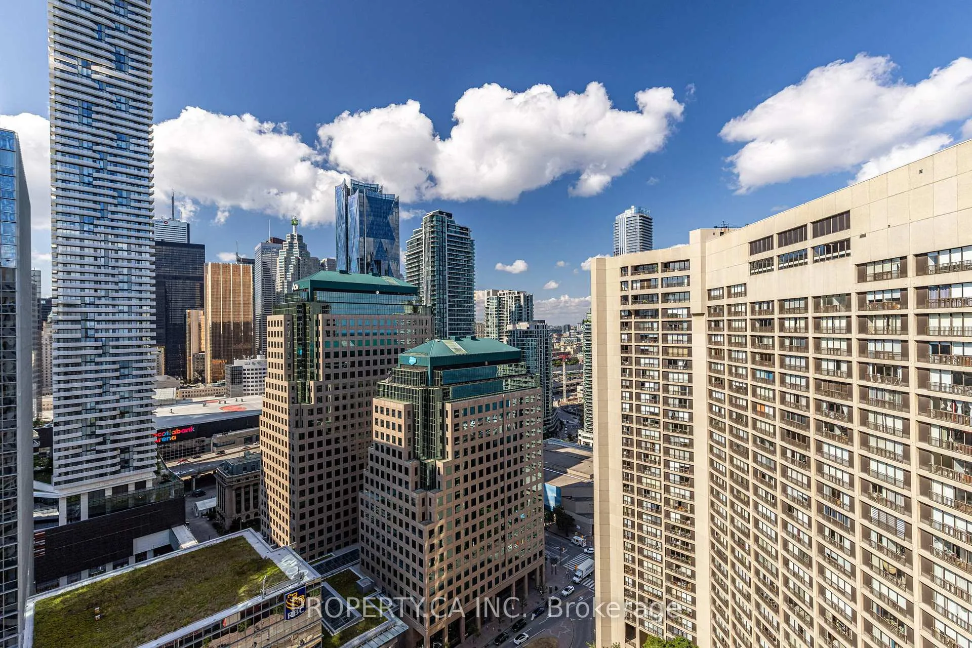 Photo 15 of Unit 3209, 65 Harbour Square, Toronto, Waterfront Communities — HOMEH
