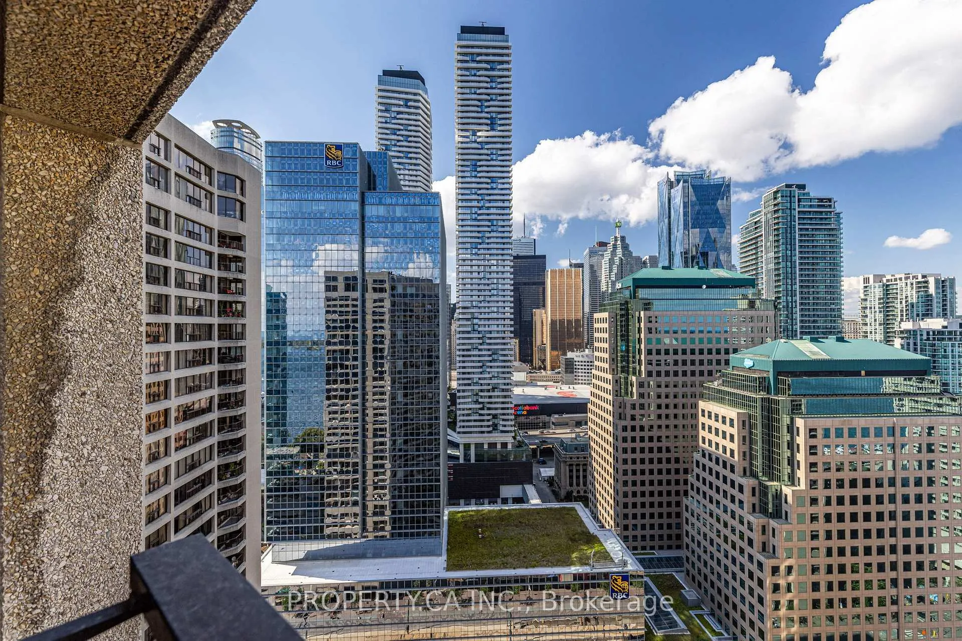 Photo 16 of Unit 3209, 65 Harbour Square, Toronto, Waterfront Communities — HOMEH