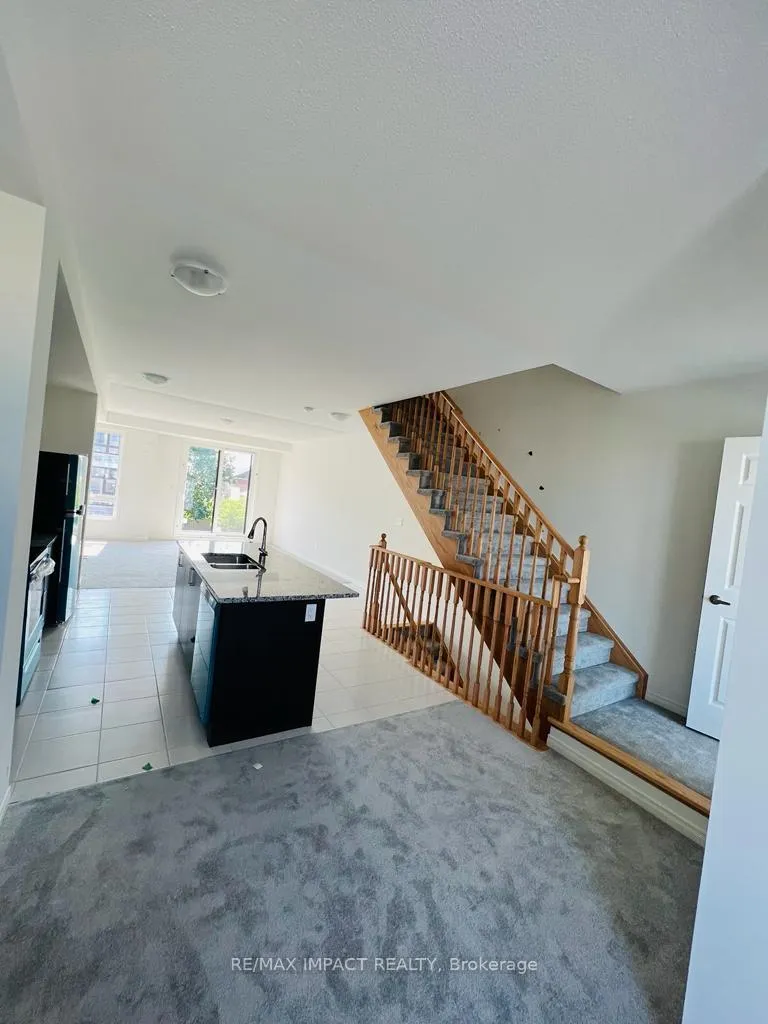 Photo 4 of 1475 Grand Prairie Path E, Oshawa, Pinecrest — HOMEH