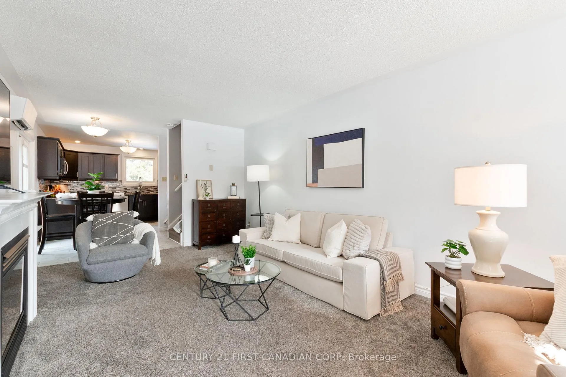 Photo 4 of 1099 Byron Baseline Road, London, South K — HOMEH