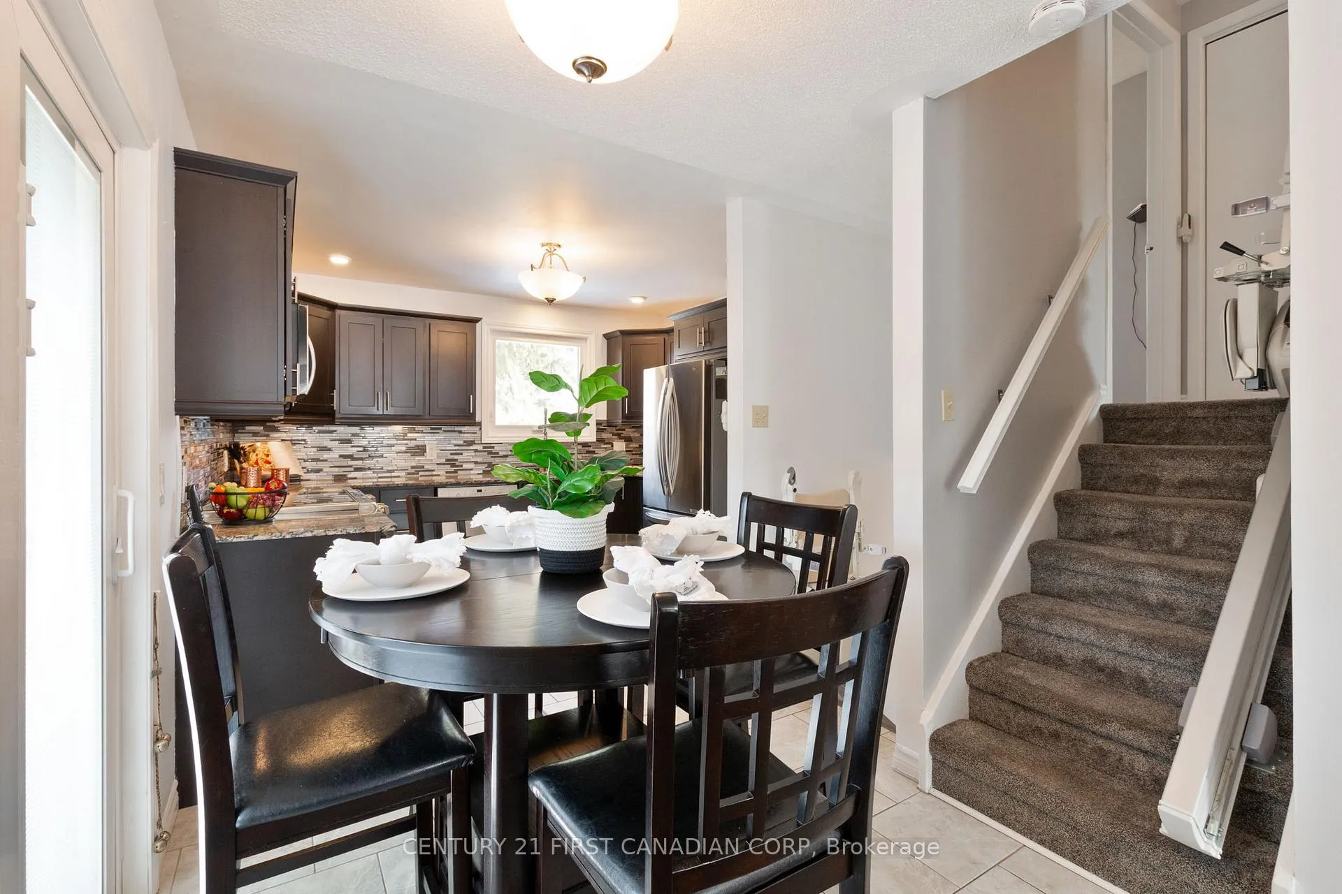 Photo 10 of 1099 Byron Baseline Road, London, South K — HOMEH