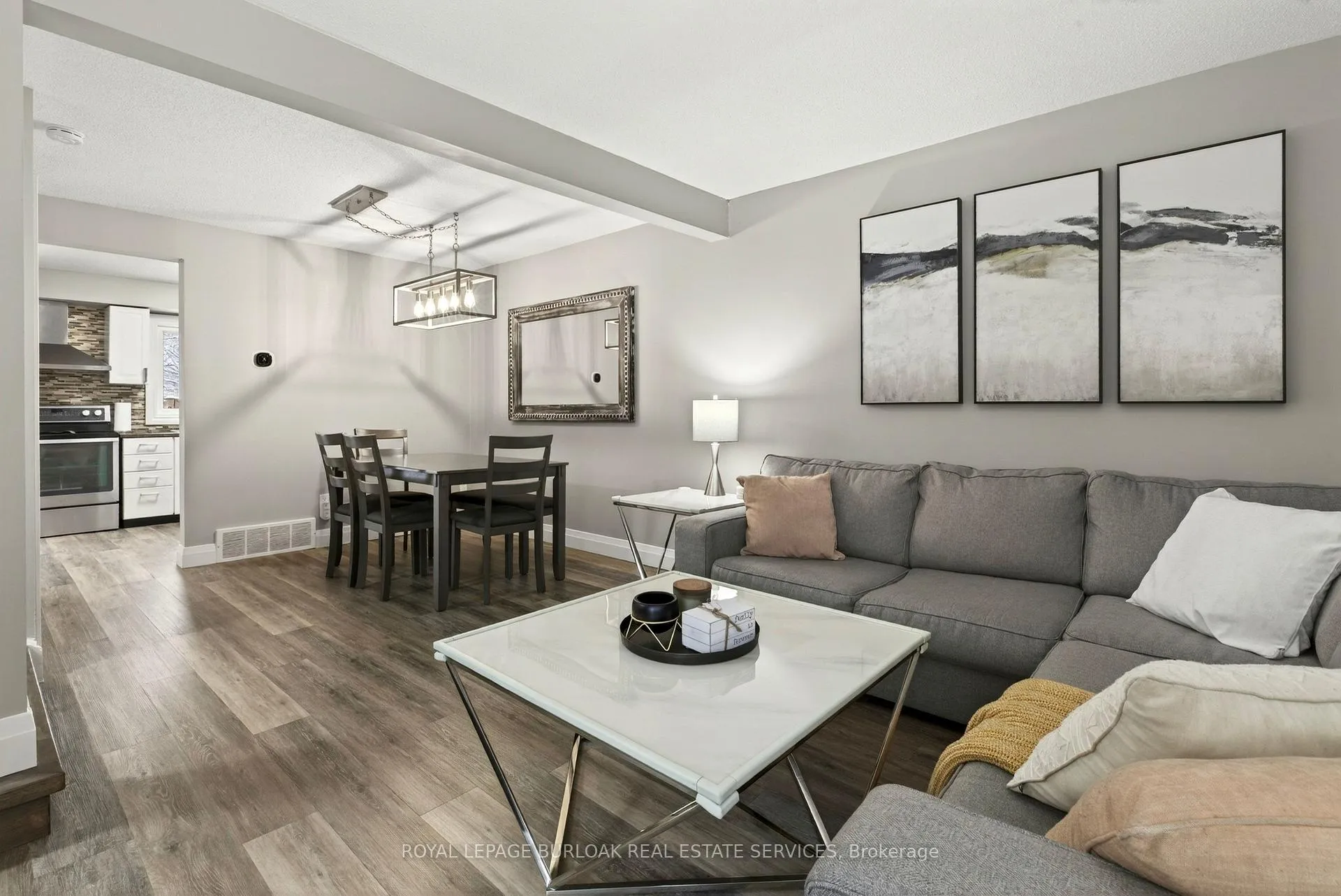 Photo 7 of Unit 1, 2185 Fairchild Boulevard, Burlington, Tyandaga — HOMEH