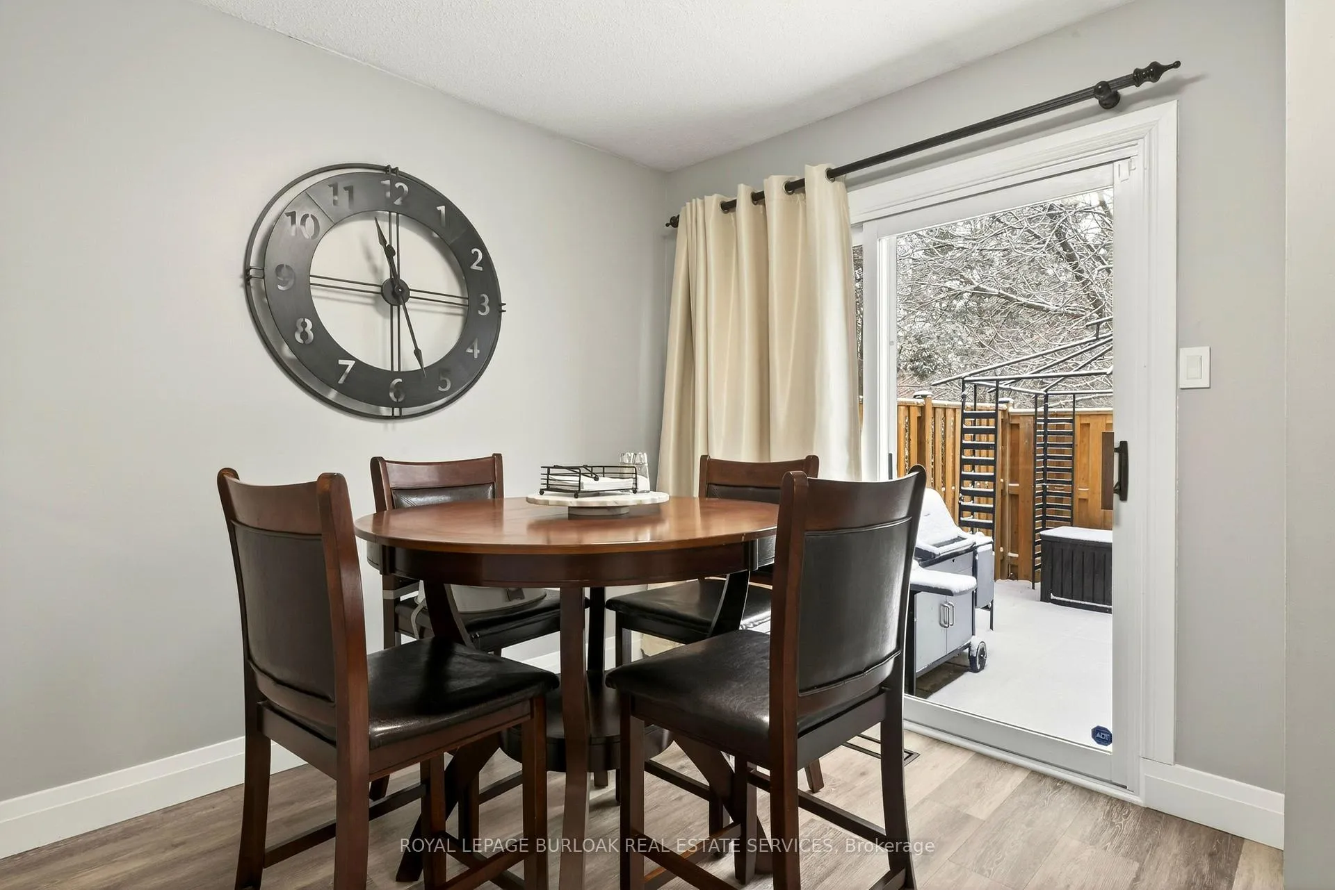 Photo 20 of Unit 1, 2185 Fairchild Boulevard, Burlington, Tyandaga — HOMEH