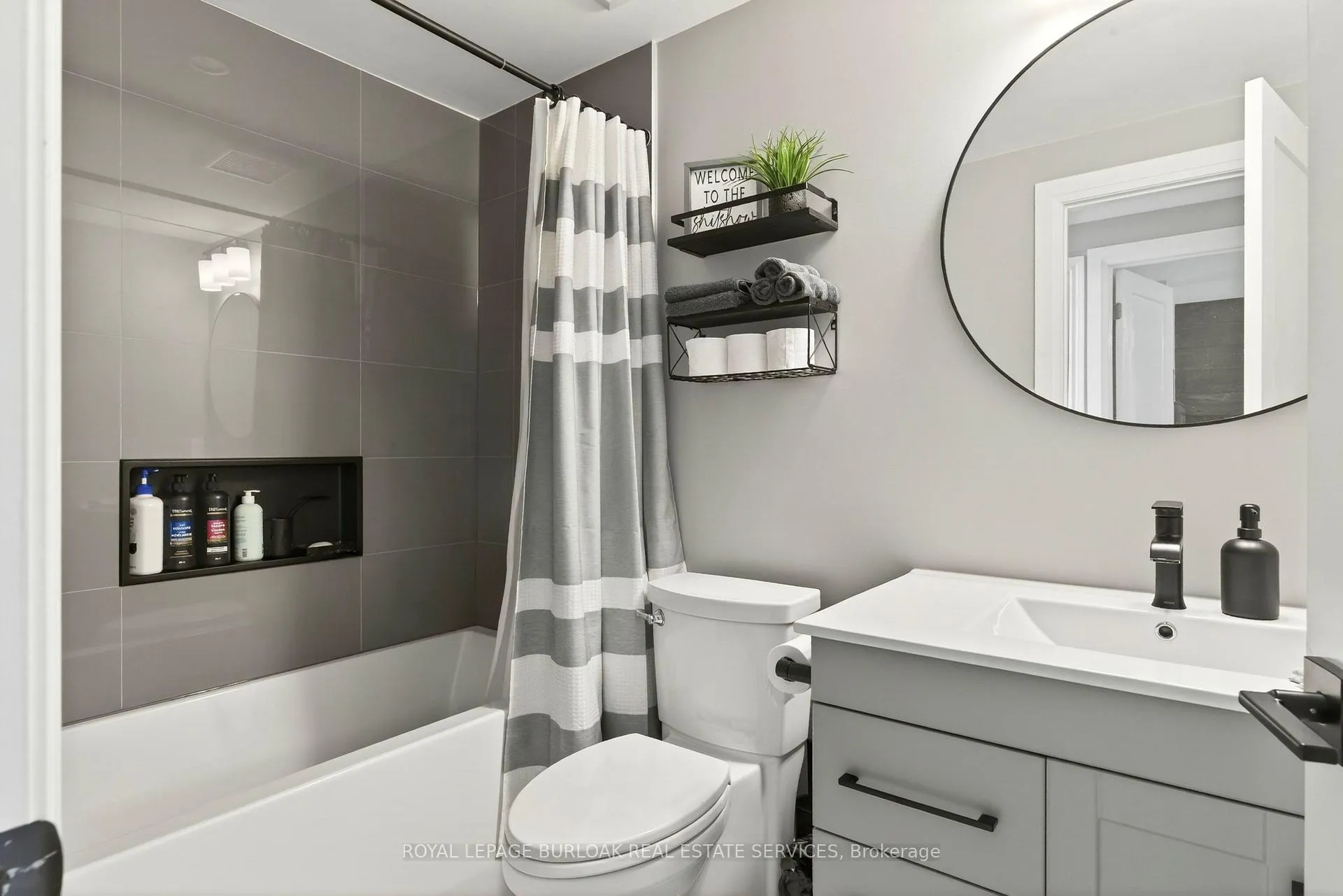 Photo 28 of Unit 1, 2185 Fairchild Boulevard, Burlington, Tyandaga — HOMEH