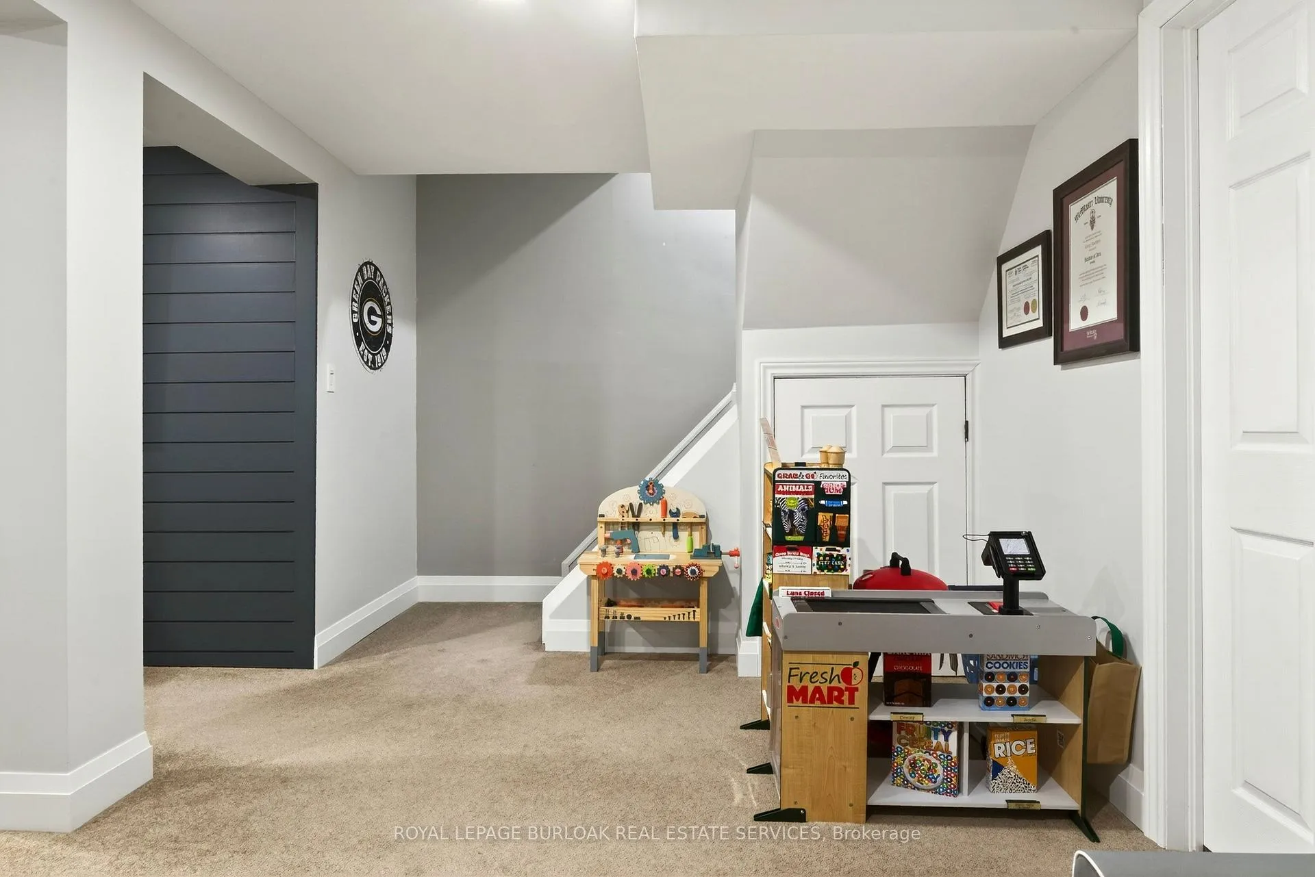 Photo 38 of Unit 1, 2185 Fairchild Boulevard, Burlington, Tyandaga — HOMEH