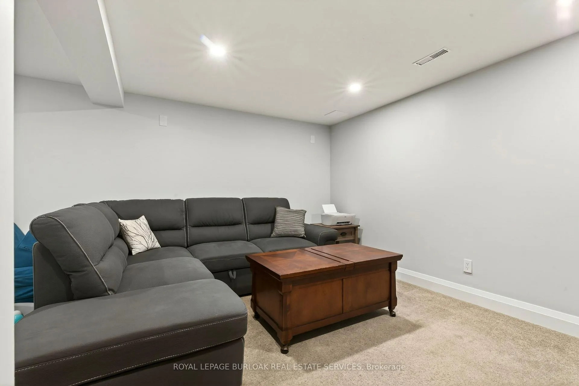 Photo 41 of Unit 1, 2185 Fairchild Boulevard, Burlington, Tyandaga — HOMEH