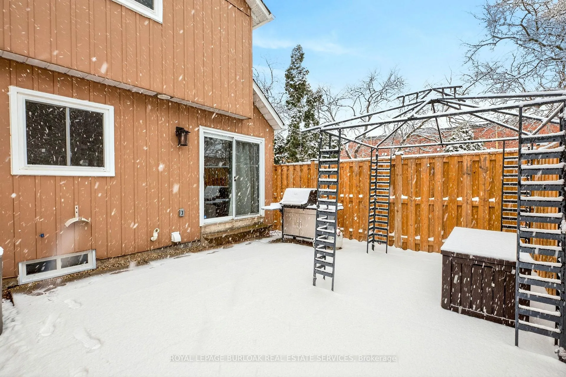 Photo 43 of Unit 1, 2185 Fairchild Boulevard, Burlington, Tyandaga — HOMEH