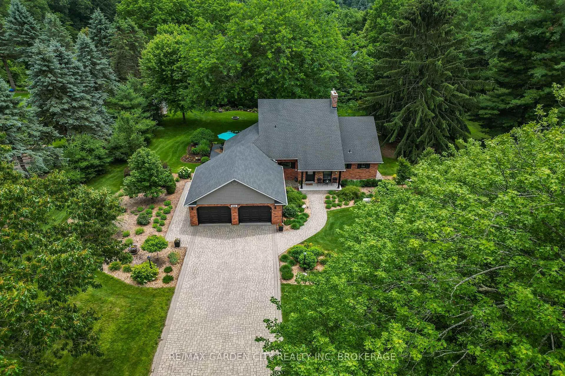 Photo of 656 Memorial Drive