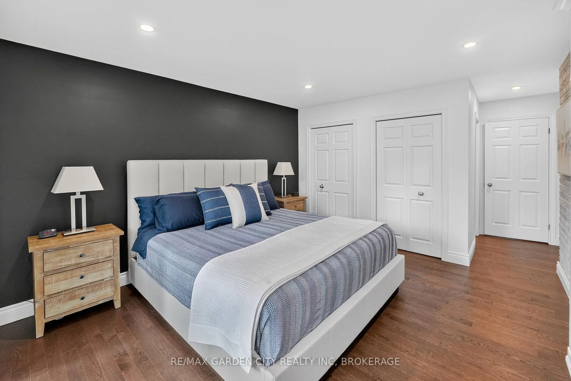 Photo 26 of 656 Memorial Drive, Pelham, Fenwick — HOMEH