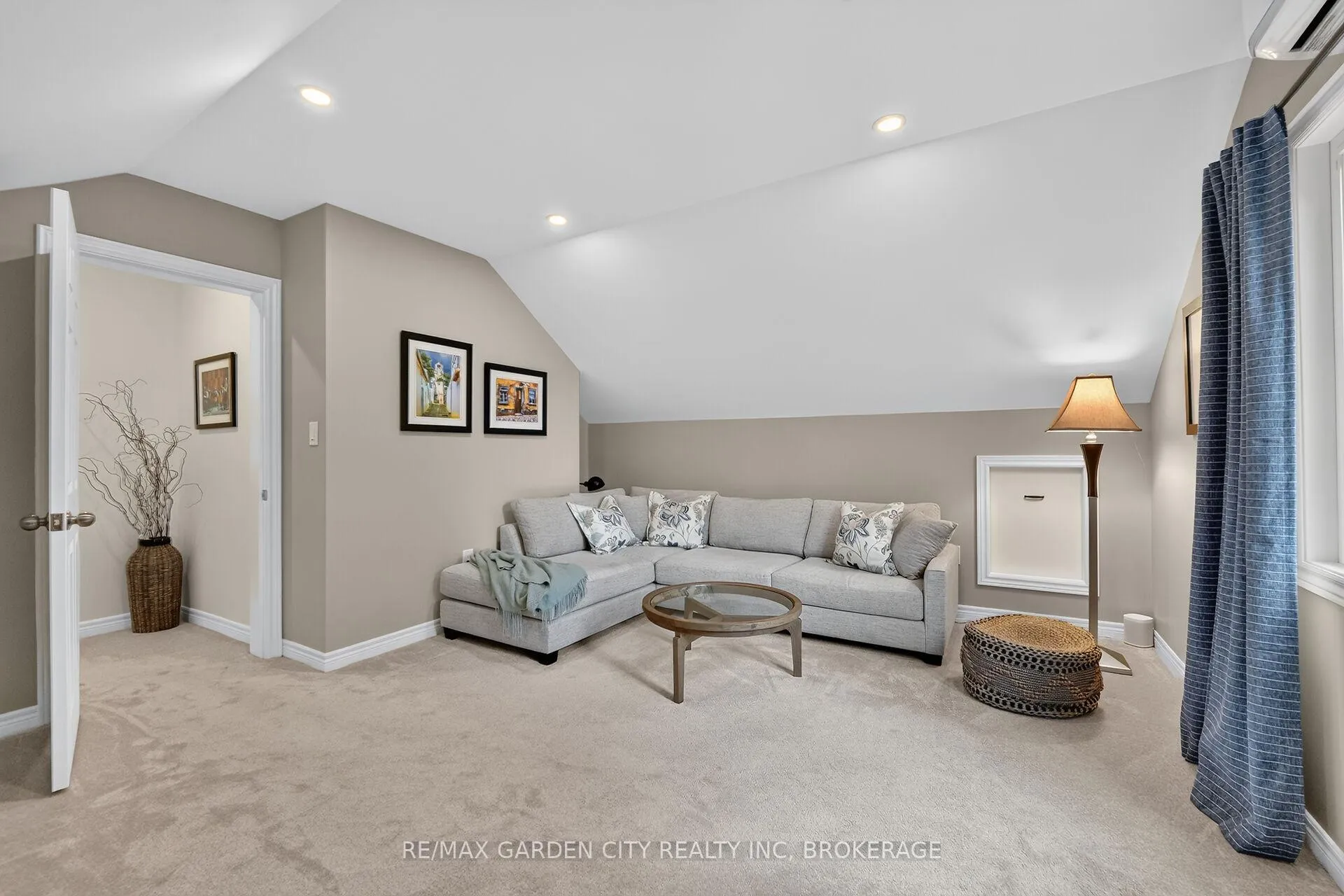 Photo 34 of 656 Memorial Drive, Pelham, Fenwick — HOMEH
