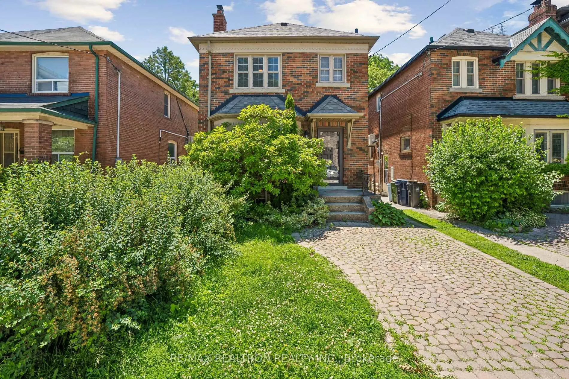 Photo 1 of 707 Hillsdale Avenue E, Toronto, Mount Pleasant East — HOMEH