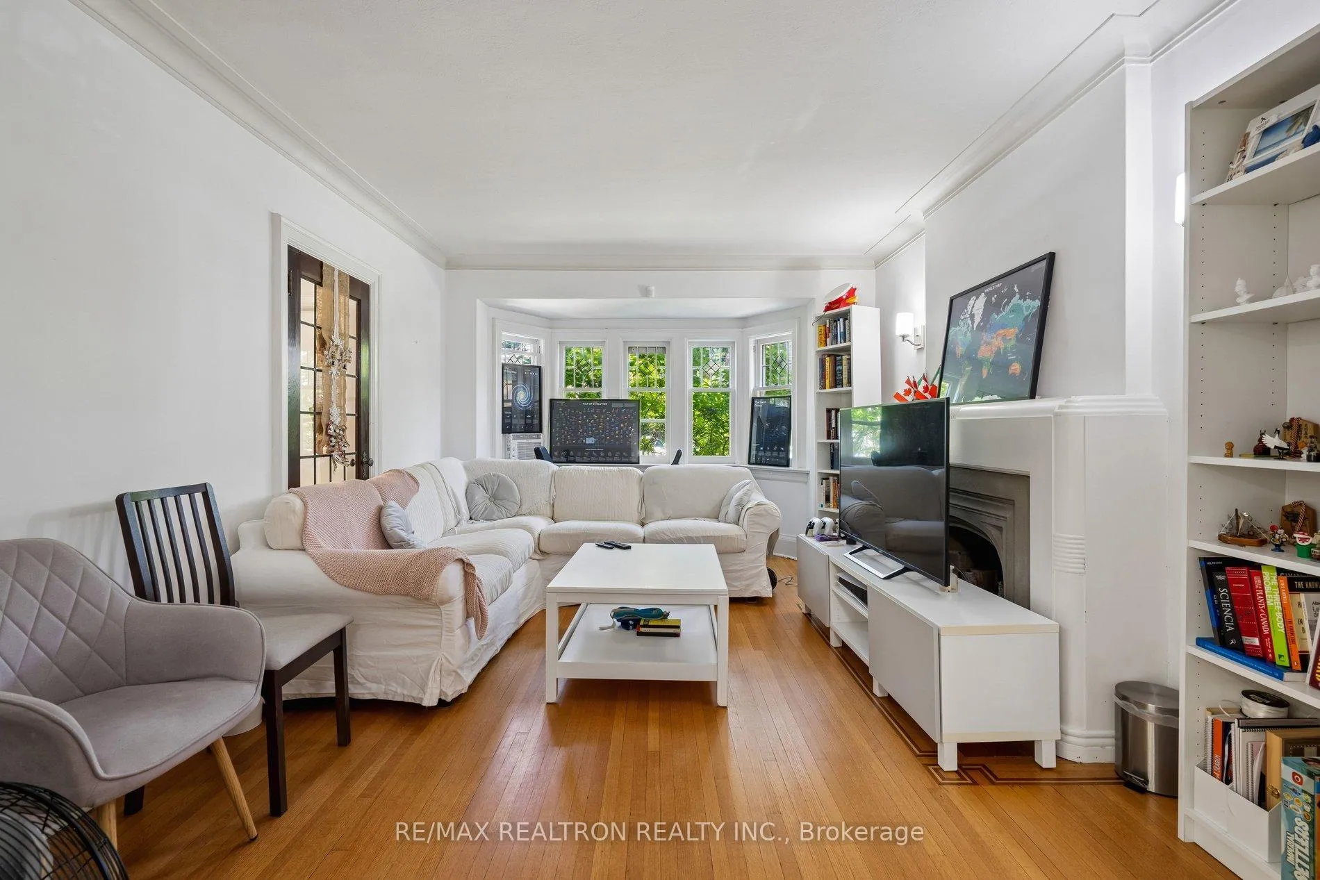 Photo 5 of 707 Hillsdale Avenue E, Toronto, Mount Pleasant East — HOMEH