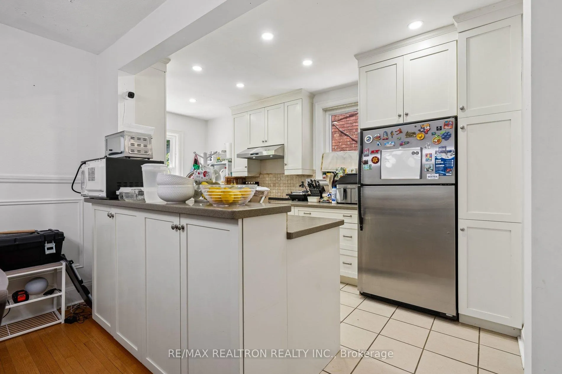 Photo 13 of 707 Hillsdale Avenue E, Toronto, Mount Pleasant East — HOMEH