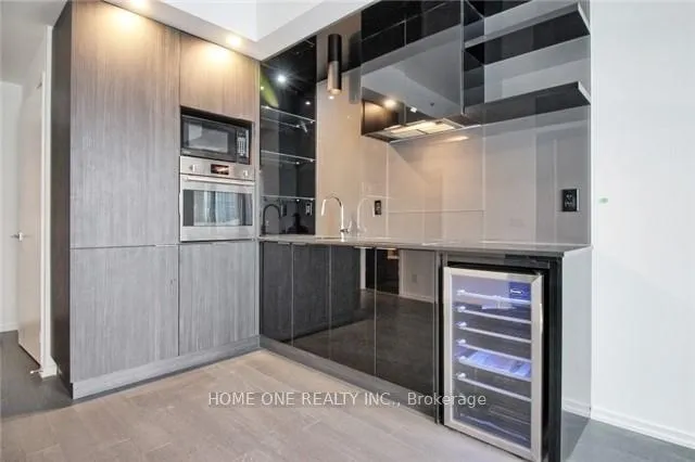 Photo 3 of Unit 4610, 70 Temperance Street, Toronto, Bay Street Corridor — HOMEH