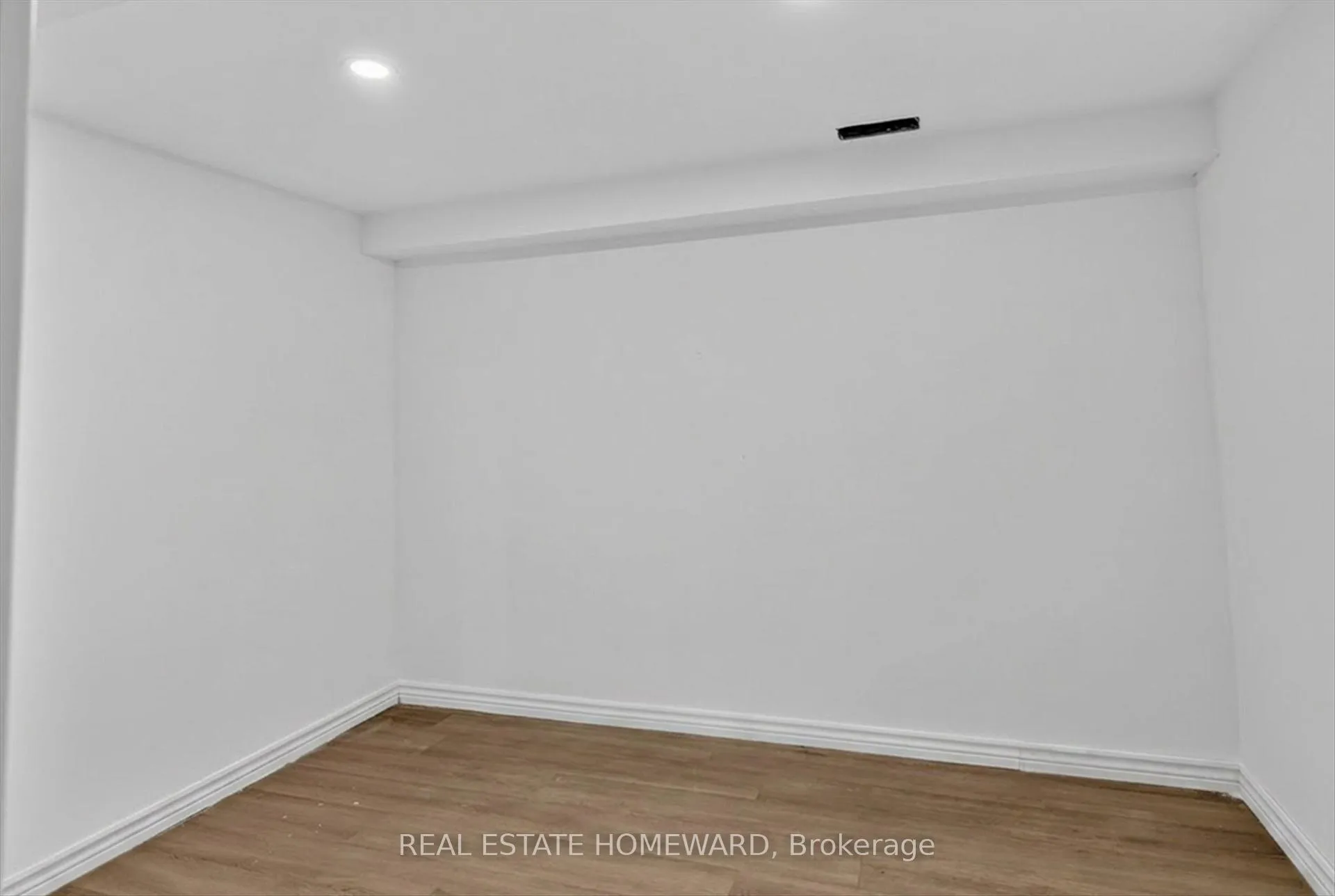 Photo 24 of 1569 Redwood Drive, Peterborough, Monaghan Ward 2 — HOMEH