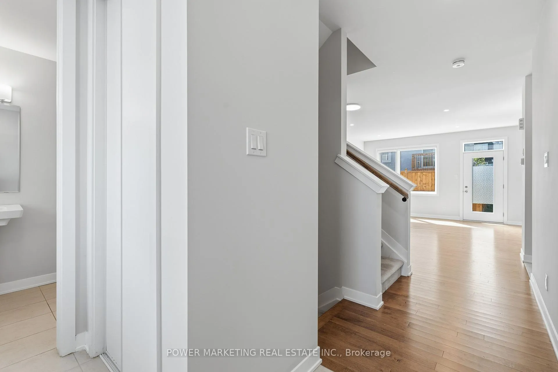 Photo 4 of 448 Epoch Street, Ottawa, Barrhaven - Half Moon Bay — HOMEH