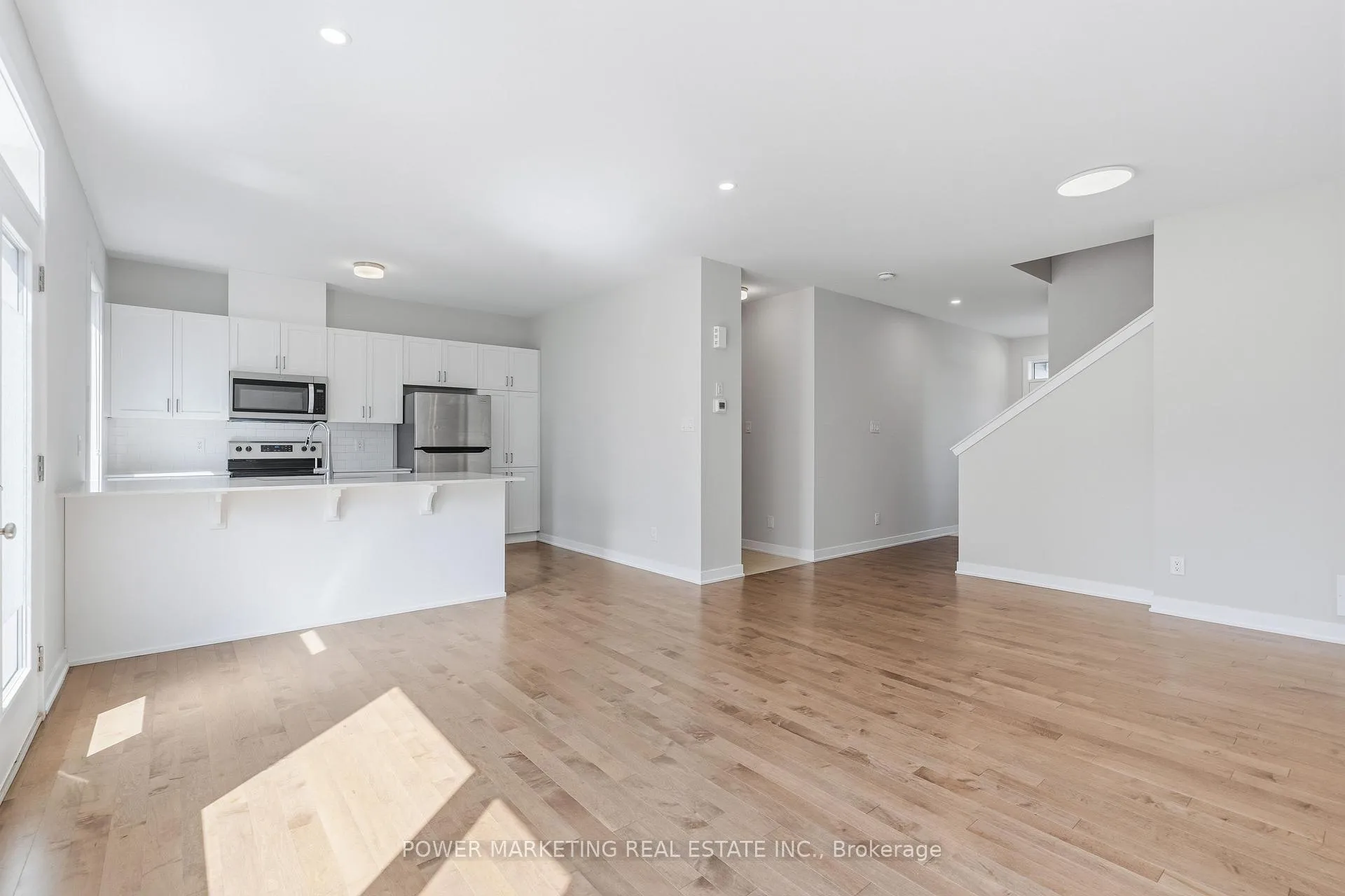 Photo 10 of 448 Epoch Street, Ottawa, Barrhaven - Half Moon Bay — HOMEH