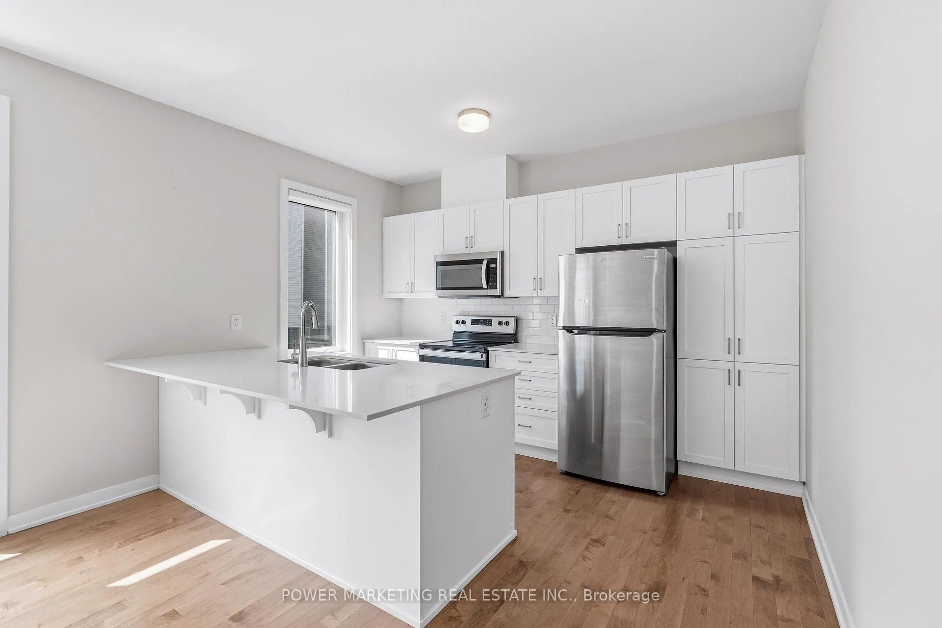 Photo 11 of 448 Epoch Street, Ottawa, Barrhaven - Half Moon Bay — HOMEH