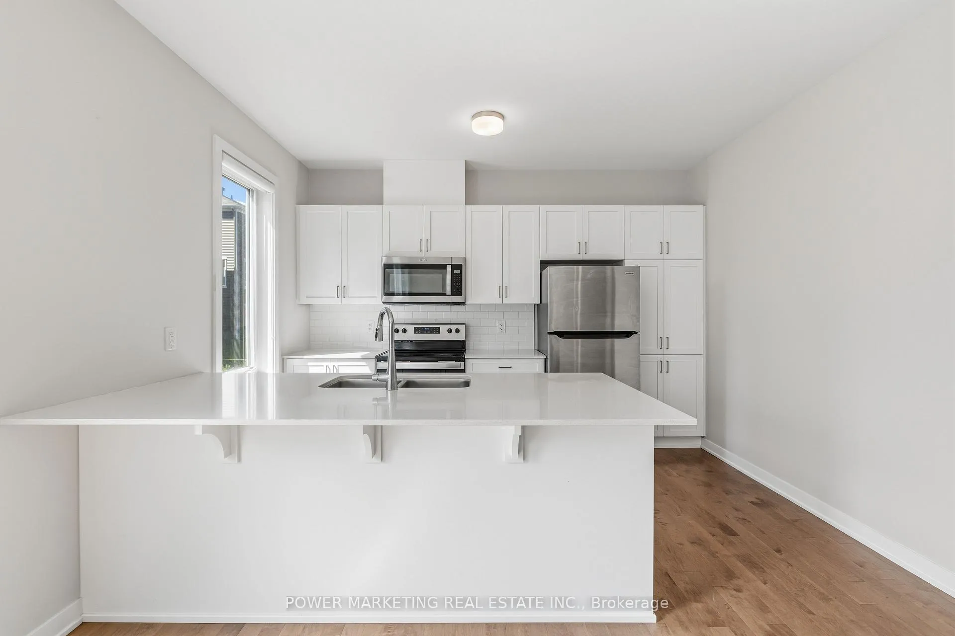 Photo 12 of 448 Epoch Street, Ottawa, Barrhaven - Half Moon Bay — HOMEH