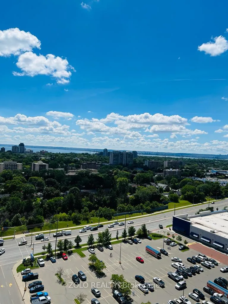 Photo 13 of Unit 1707, 2081 Fairview Street, Burlington, Freeman — HOMEH