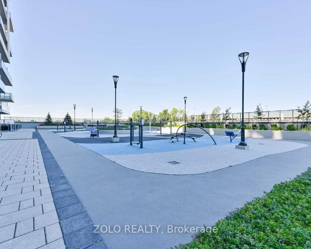 Photo 19 of Unit 1707, 2081 Fairview Street, Burlington, Freeman — HOMEH