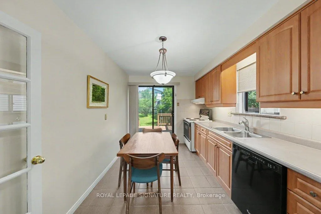 Photo 16 of 36 Jesmond Avenue, Toronto, Oakwood Village — HOMEH